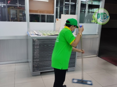 Làm sạch và chăm sóc sàn nhà